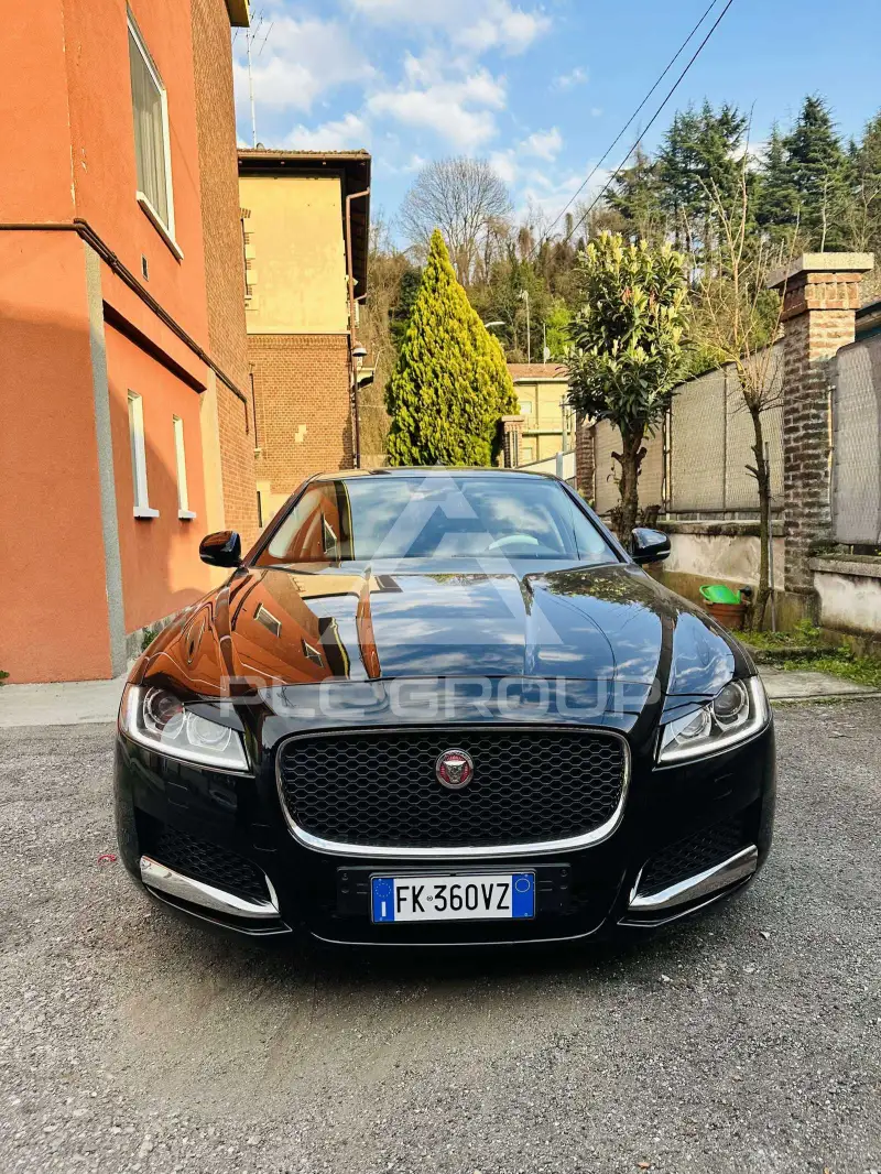 2017 Jaguar XF