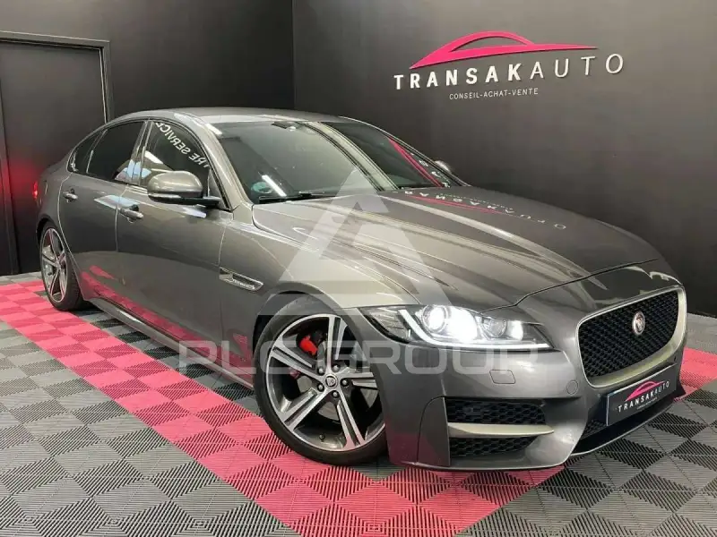 2017 Jaguar XF