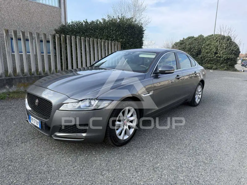 2017 Jaguar XF