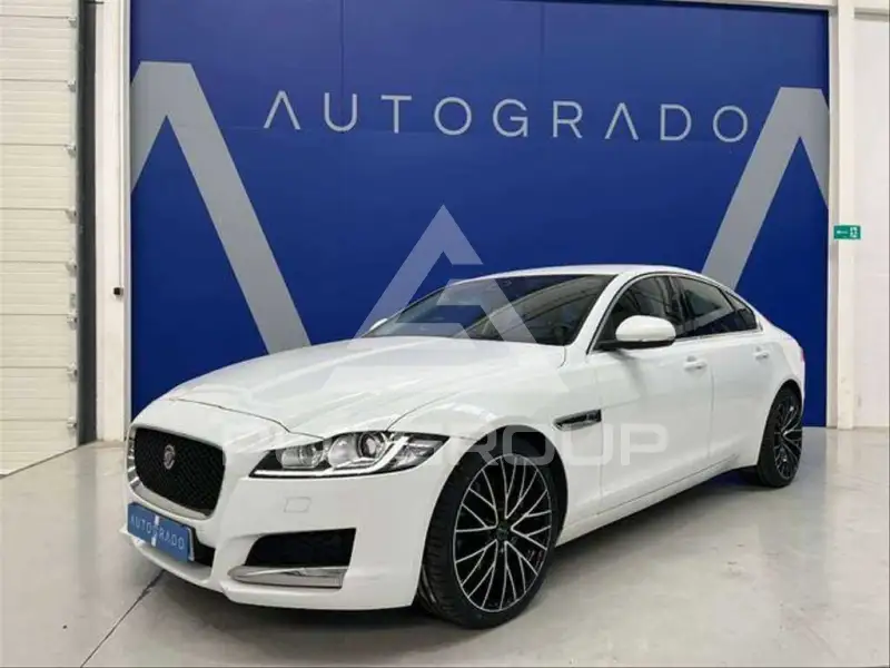2017 Jaguar XF
