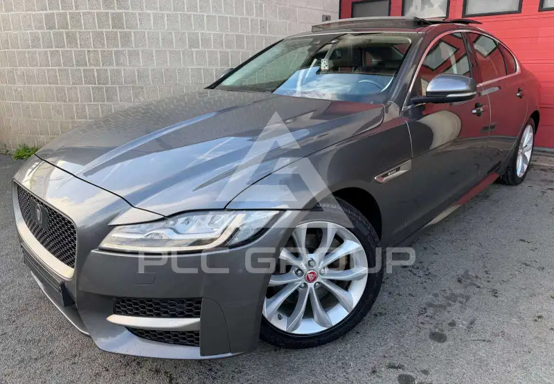2017 Jaguar XF