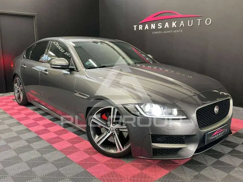 2017 Jaguar XF