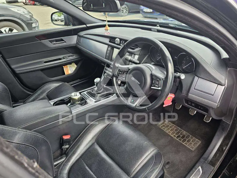 2017 Jaguar XF