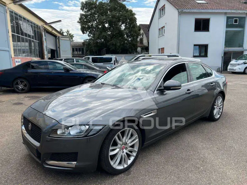 2017 Jaguar XF