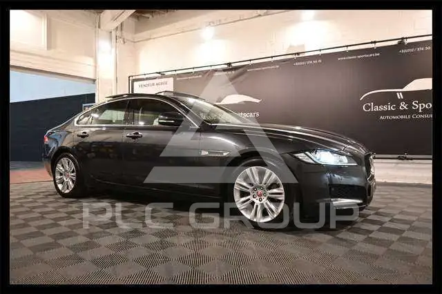 2017 Jaguar XF