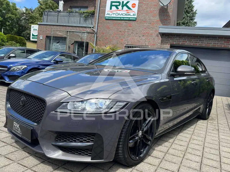2017 Jaguar XF