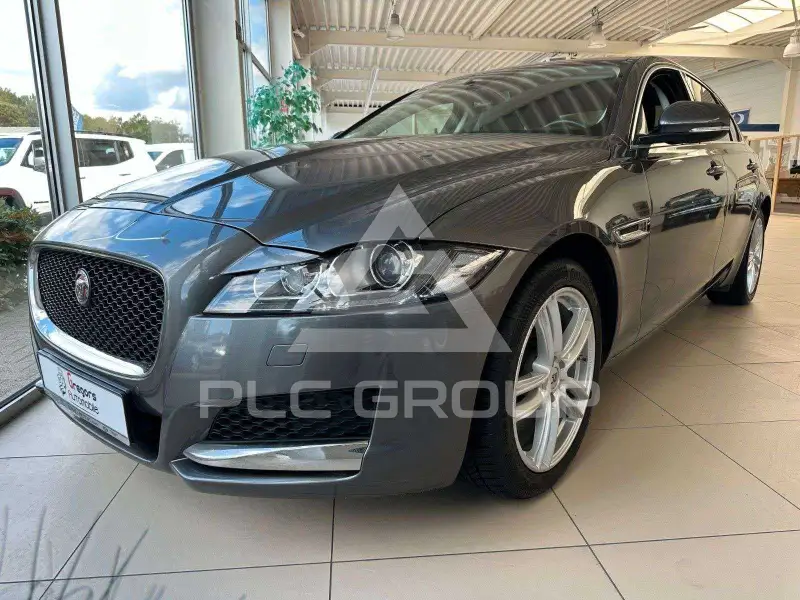 2017 Jaguar XF