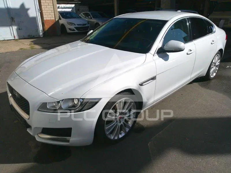 2017 Jaguar XF