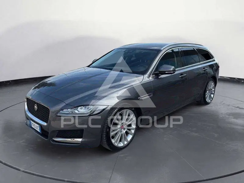 2017 Jaguar XF
