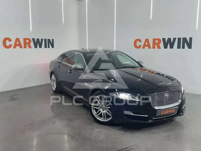 2017 Jaguar XJ