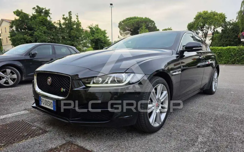 2017 Jaguar XE