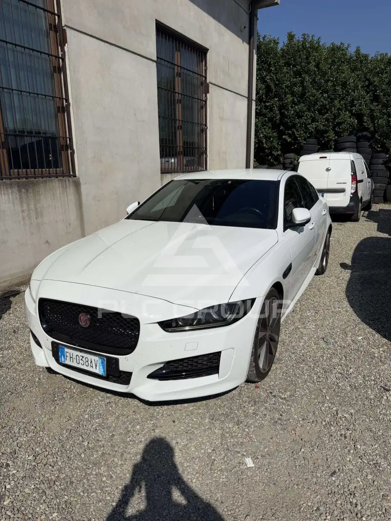 2017 Jaguar XE