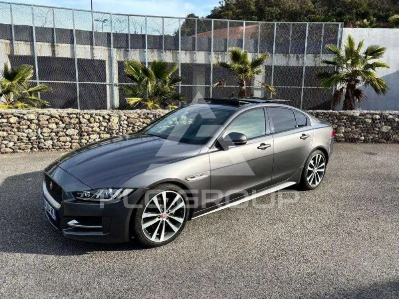2017 Jaguar XE