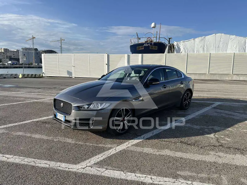 2017 Jaguar XE