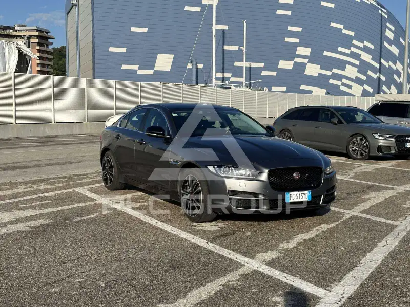 2017 Jaguar XE