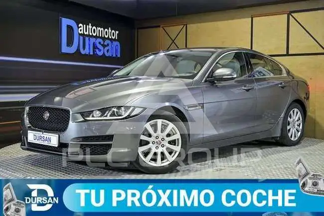 2017 Jaguar XE