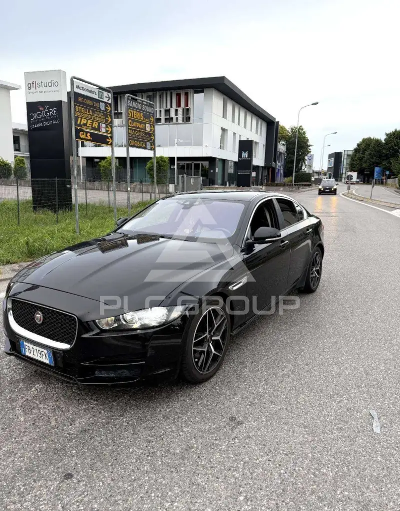 2017 Jaguar XE