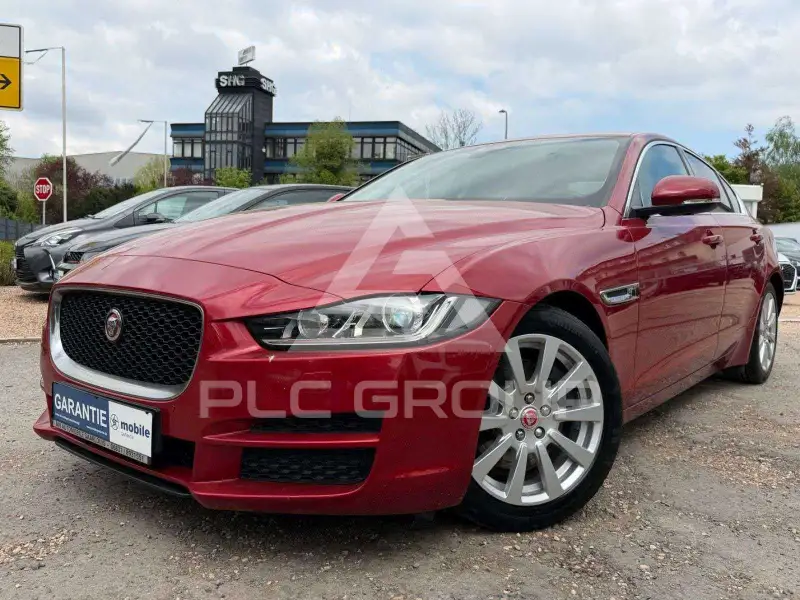 2017 Jaguar XE