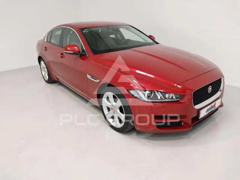 2017 Jaguar XE