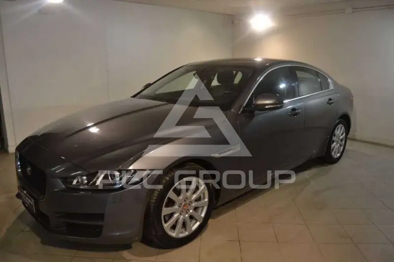 2017 Jaguar XE