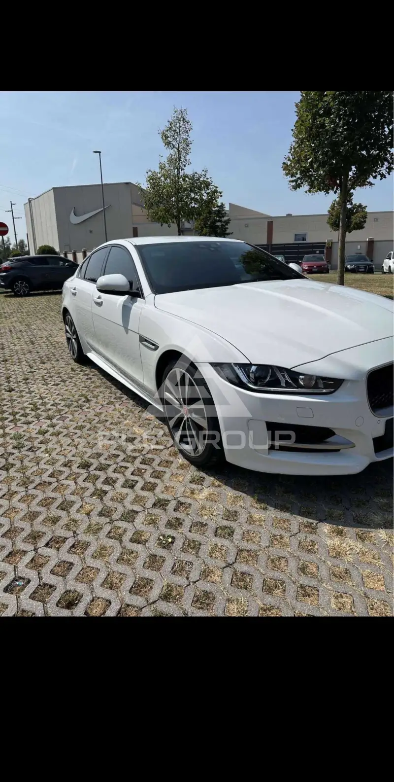 2017 Jaguar XE