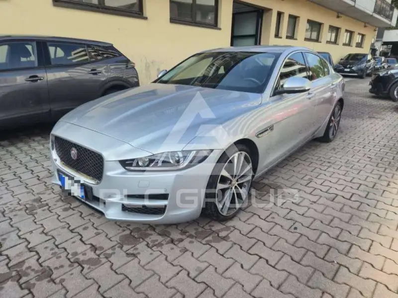 2017 Jaguar XE