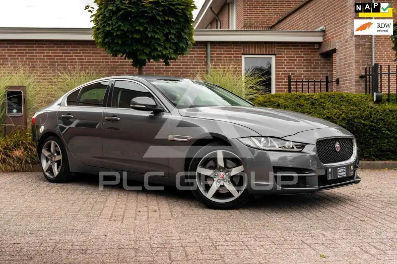 2017 Jaguar XE