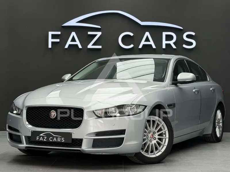 2017 Jaguar XE