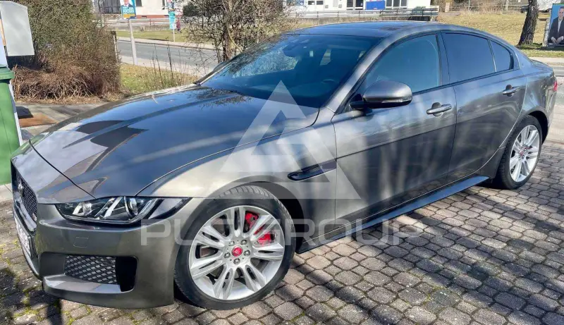 2017 Jaguar XE