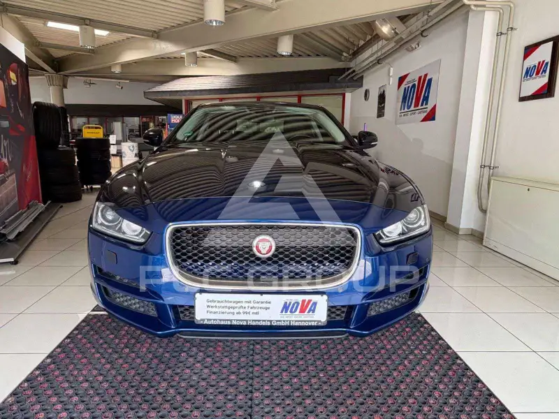 2017 Jaguar XE