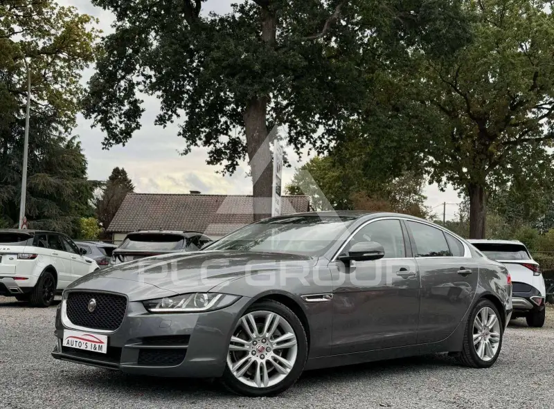 2017 Jaguar XE