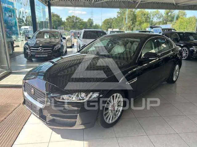 2017 Jaguar XE