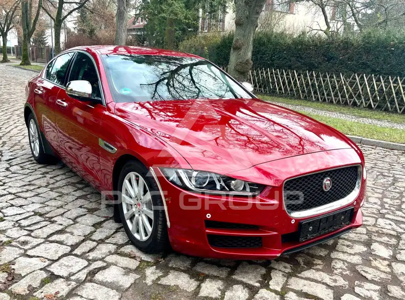 2017 Jaguar XE
