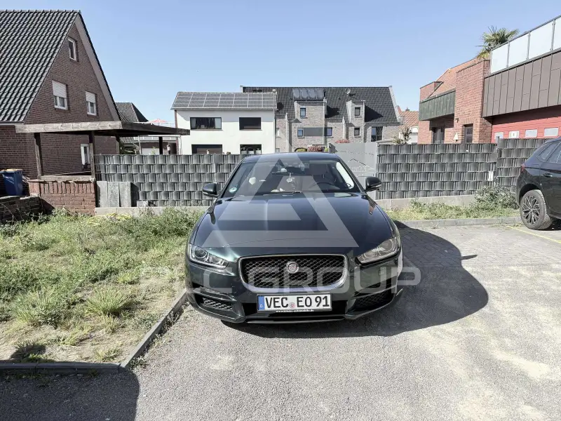 2017 Jaguar XE