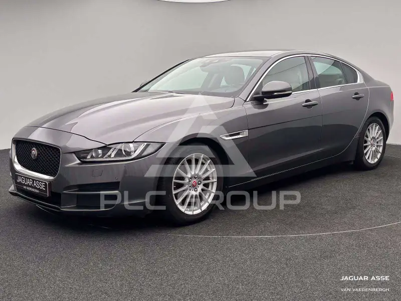 2017 Jaguar XE