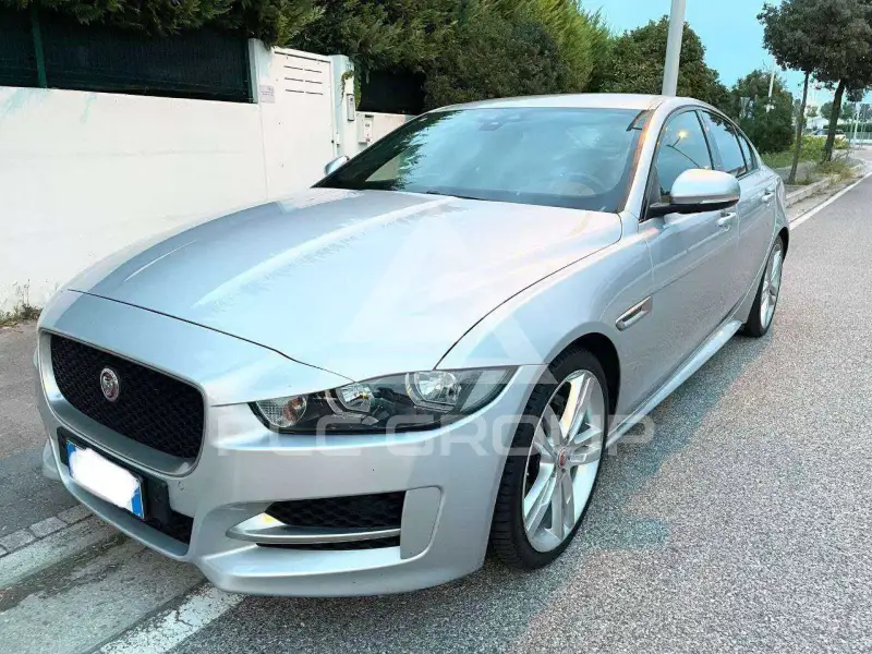 2017 Jaguar XE