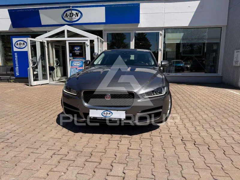 2017 Jaguar XE