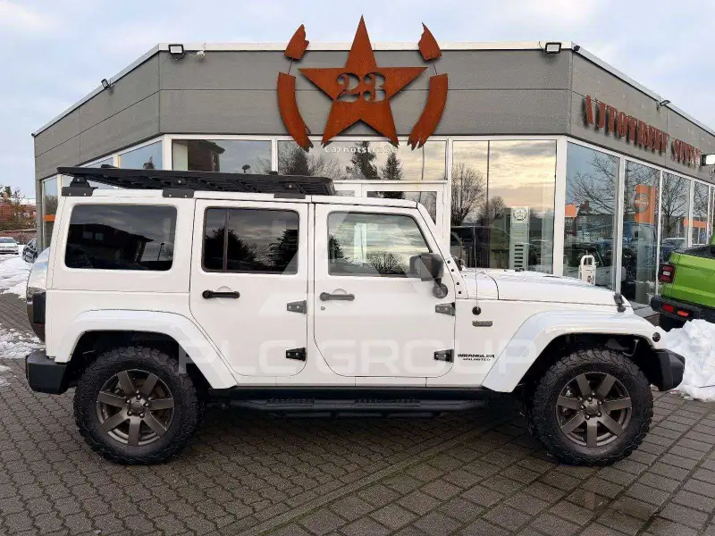 2017 Jeep WRANGLER