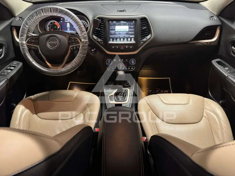 2017 Jeep CHEROKEE