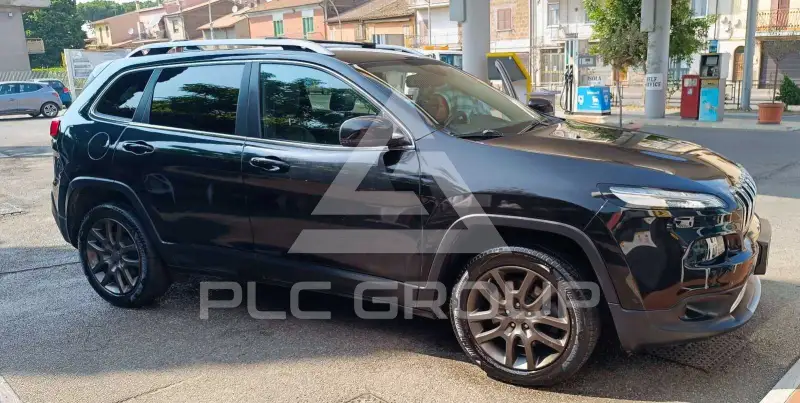 2017 Jeep CHEROKEE