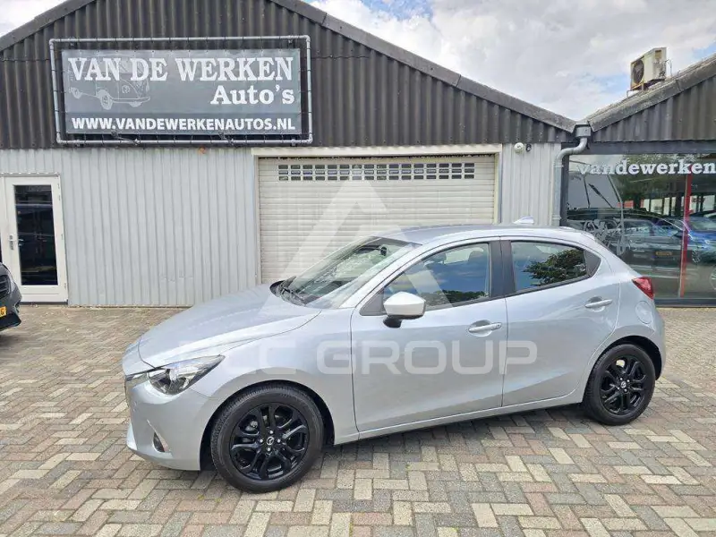 2017 Mazda 2 (Demio)