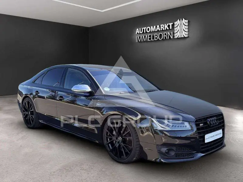 2017 Audi S8