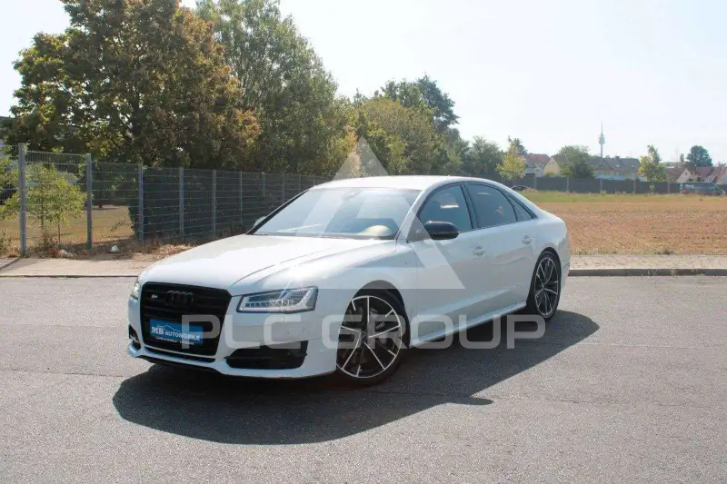 2017 Audi S8