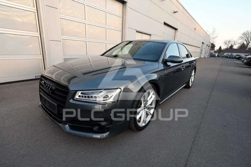 2017 Audi S8