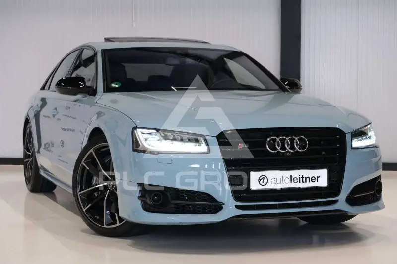 2017 Audi S8