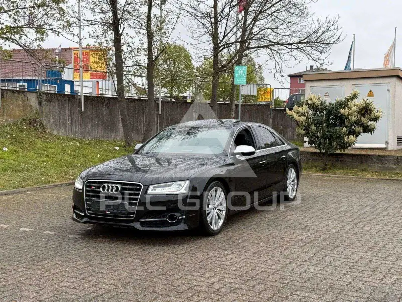 2017 Audi S8