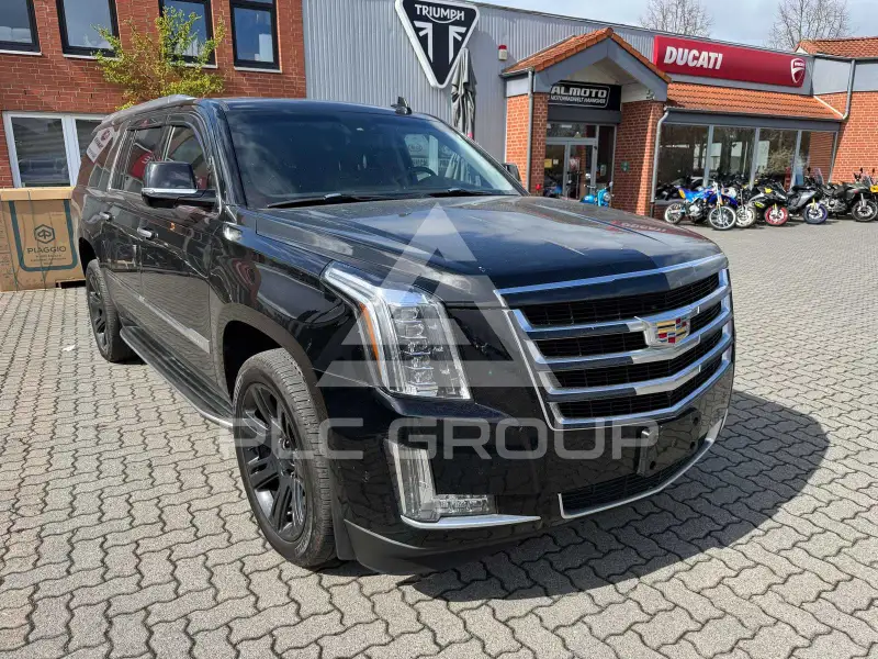 2017 Cadillac ESCALADE