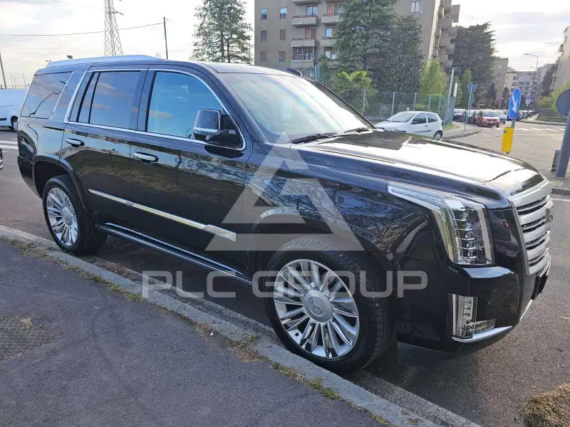 2017 Cadillac ESCALADE
