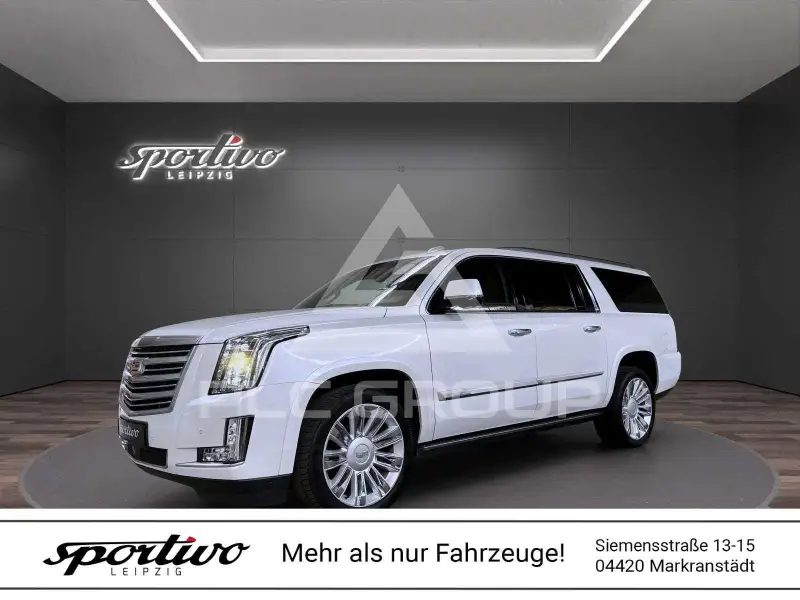 2017 Cadillac ESCALADE