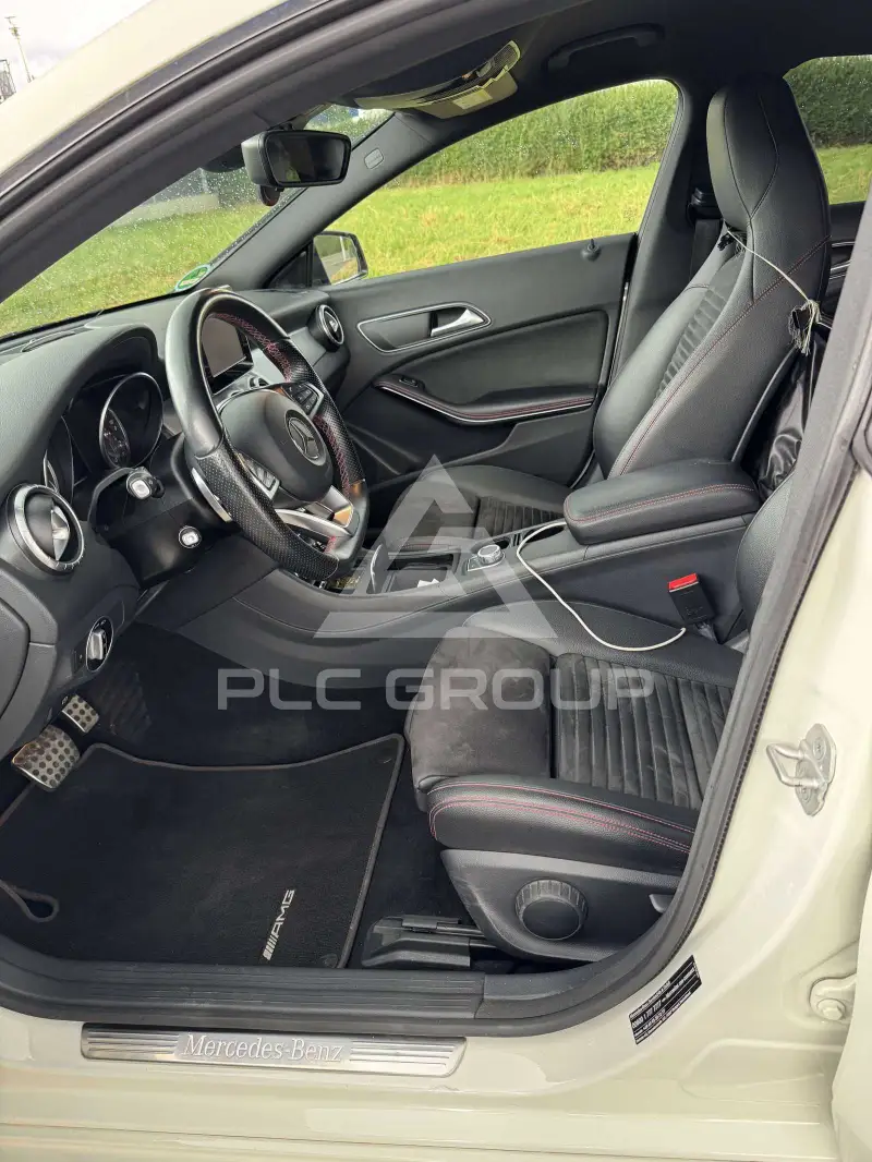 2017 Mercedes Benz CLA 220